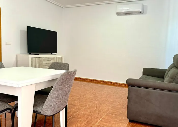 Amplia Casa Independiente Cerca Del Mar Holiday home Torrevieja