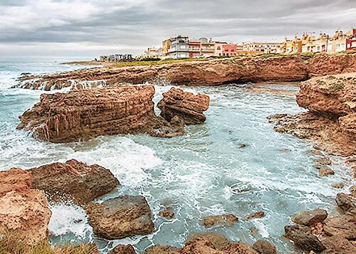 Amplia Casa Independiente Cerca Del Mar